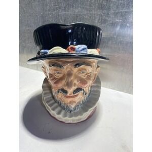 Royal Doulton - 6.5" Beefeater Toby Jug D6206 Excellent Condition 1946